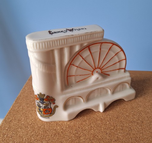 Carlton crested china - crested,