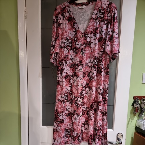 Ladies pink floral pattern - ladies,