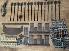 Hornby OO Gauge Scenery Accessories Fencing Pylons