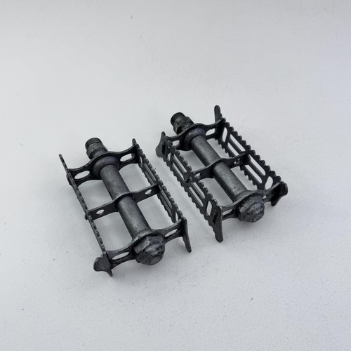 Vintage rat trap - rat,