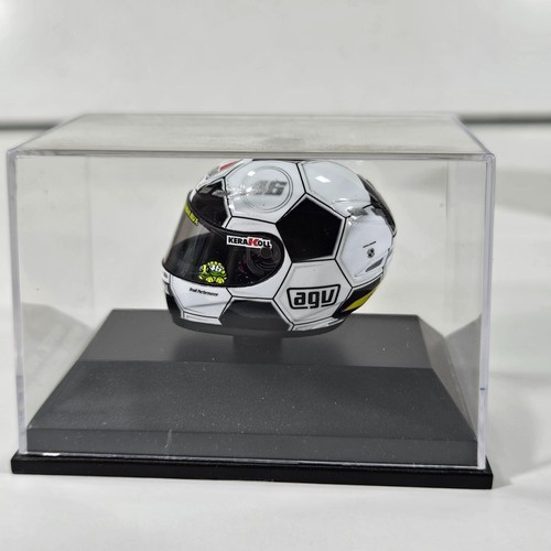 Minichamps valentino rossi - minichamps, 1:8