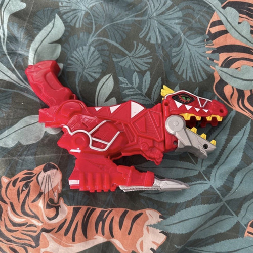 Transforming rex dinosaur - t-rex,
