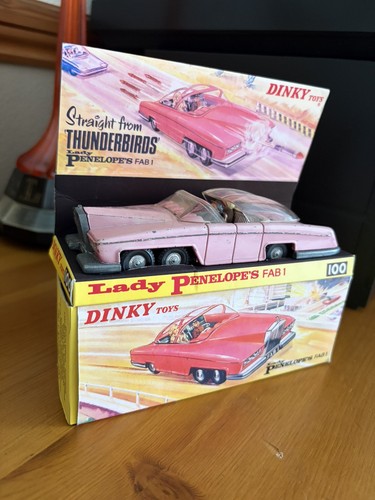 1967 dinky toys - 1967, lady