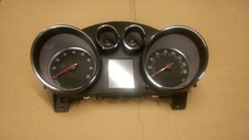 MK6 VAUXHALL ASTRA J 09-15 REG 1.4 TURBO SPEEDO SPEEDOMETER CLOCKS 13338437