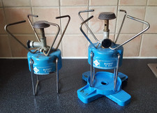 TWO CAMPINGGAZ BLEUET S200 SINGLE BURNER FOLDING GAS CAMPING STOVES