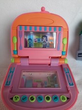 Pixel Chix Snack & Fashion