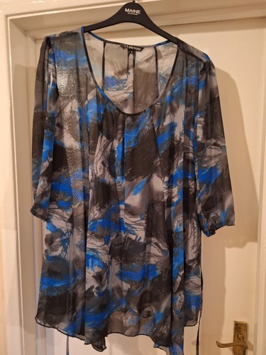 Gorgeous semi sheer - semi, blouse