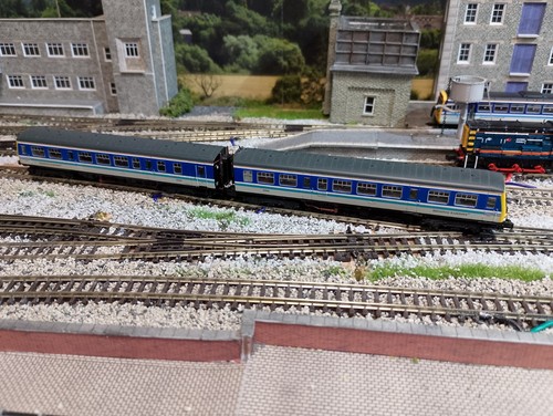 Graham farish gauge - n, class