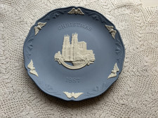 Vintage Wedgewood Blue Jasperware York Minster Collectors Christmas Plate 1987