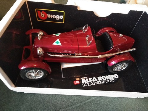 Burago alfa romeo 2300 - alfa,