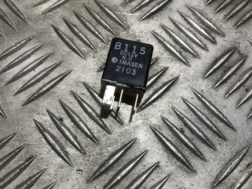 Mazda 2003 relay module - 2003,