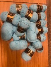 pure courtelle Yarn 