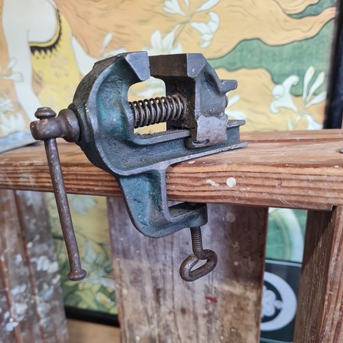 Vintage small vise vice - small, vise/vice