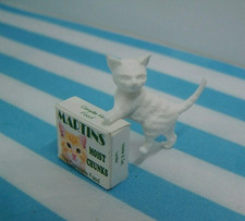 DOLLS HOUSE, CAT, 16TH, PET, WHITE, PLAYING, FOOD, ANIMAL, MINIATURE, CUTE