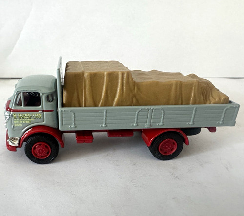 Vanguards va16004 commer - 1:64,
