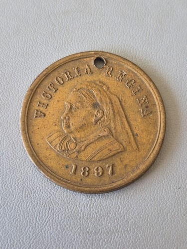 Queen victoria diamond - queen,
