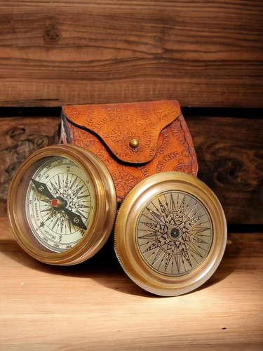Pocket poem compass with - pocket,