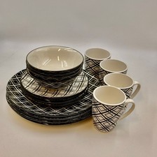 16-Piece Porcelain Dinner Set