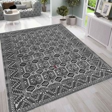 Traditional Floral Area Rug