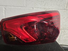 2016 Toyota Avensis Taillights