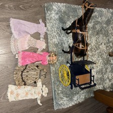 Vintage Sindy Horse and Carriage Dressed Doll and +4 Extra Dresses 1980s VGC