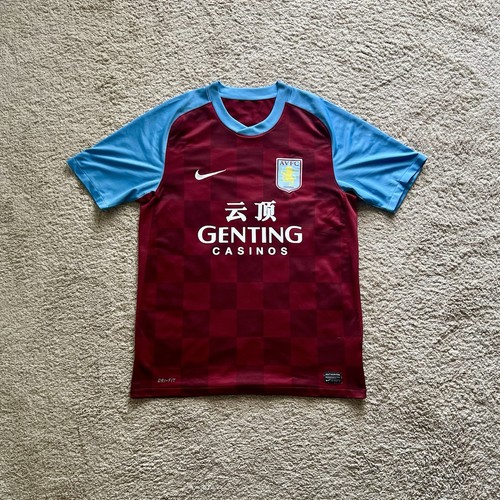 Aston villa 2011 home - 2011/12,