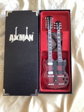 miniature model guitar  with box