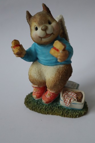 Will squirrel figurine from - squirrel,