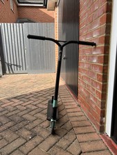 Chilli Scooter, Used, With Turquoise Accents.