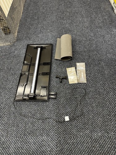 Used fluval flex - 32.5, hood