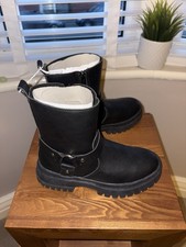 Girls black buckle boots size