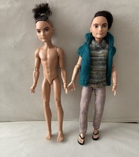 2 Used Ever High Dolls