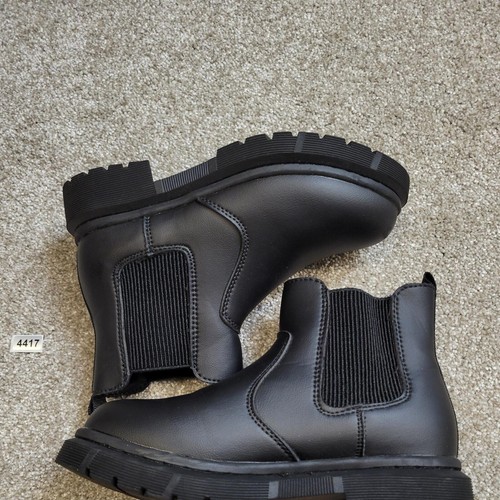 Girls black chunky - girls',