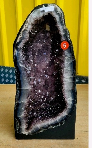 Grade aaa amethyst geode - grade, cave