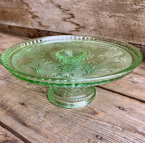 Pedestal cake stand chantilly - pedestal,