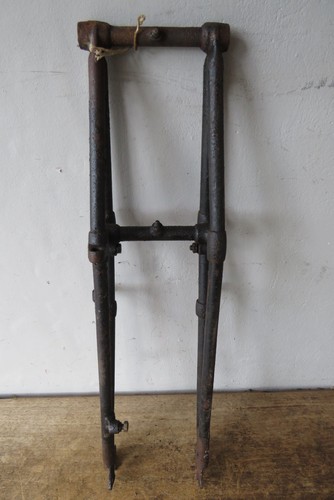 Vintage triumph p girder - sd,
