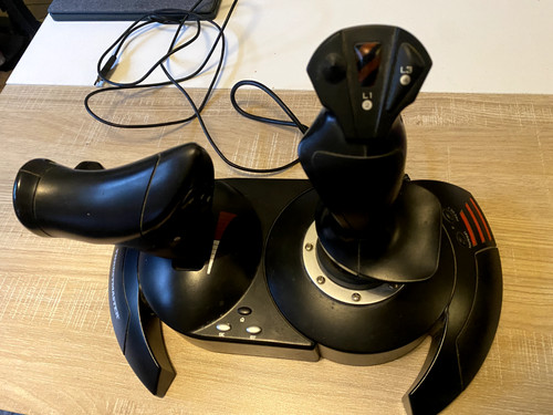For sale thrustmaster - thrustmaster, t-flight