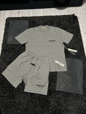 Essentials SS22 Dark Oatmeal