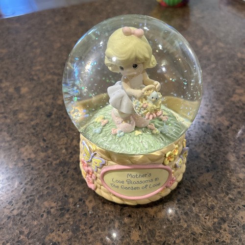 Precious moments musical - precious,