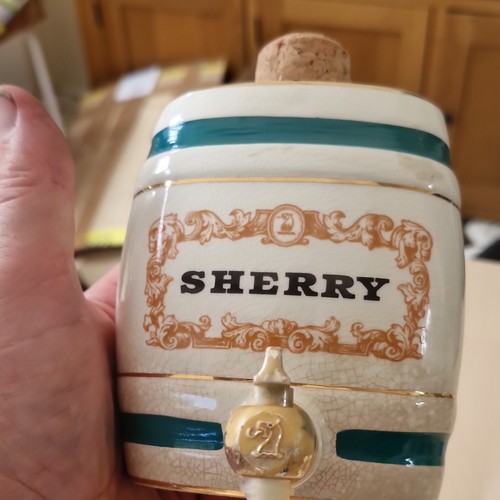Royal victoria pottery sherry - victoria,