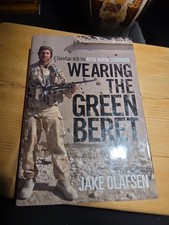 Wearing the Green Beret : A