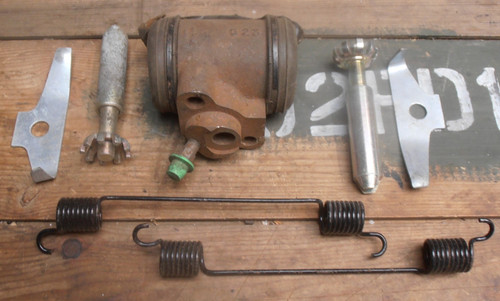 Bedford rear brake parts - rear,