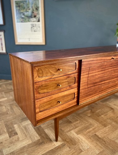 Vintage mid century retro - mid,