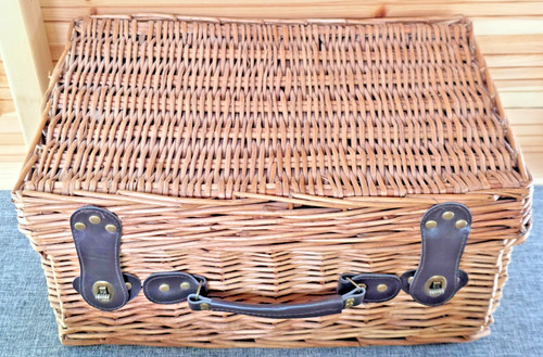 High quality picnic hamper - high,
