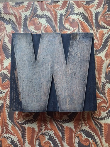 Huge wooden letterpress - wooden,