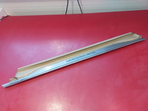 Trim mushroom rail entry left