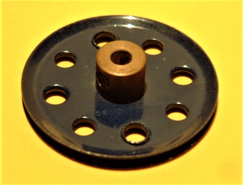 Meccano pulley part 21 - meccano, pulley,