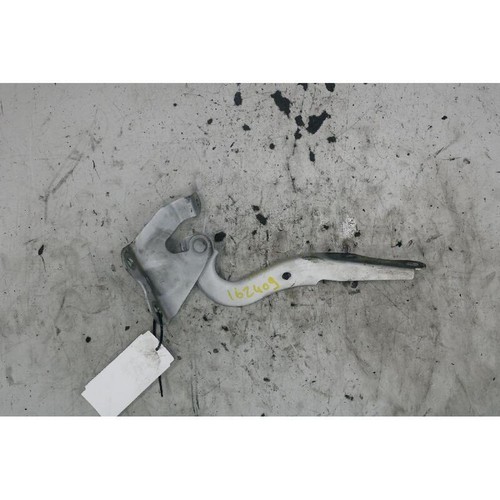 Right boot hinge toyota - right,