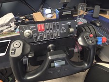 Logitech G Saitek Pro Flight Yoke System PC USB BOXED J-U0004