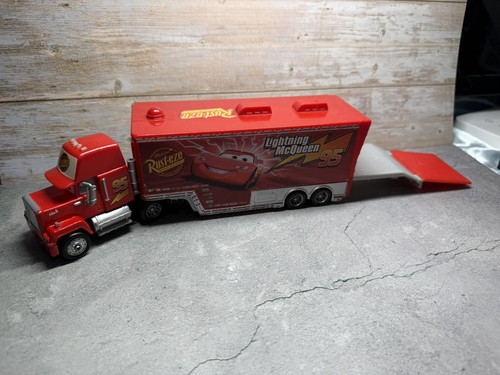 Disney pixar cars mack car - cars,